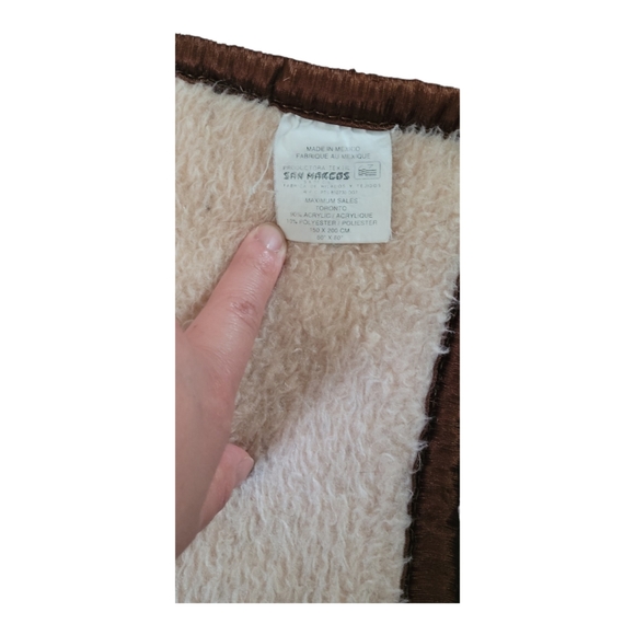 VINTAGE SAN MARCOS BLANKET 55" WIDE X 67" TALL - Picture 8 of 8
